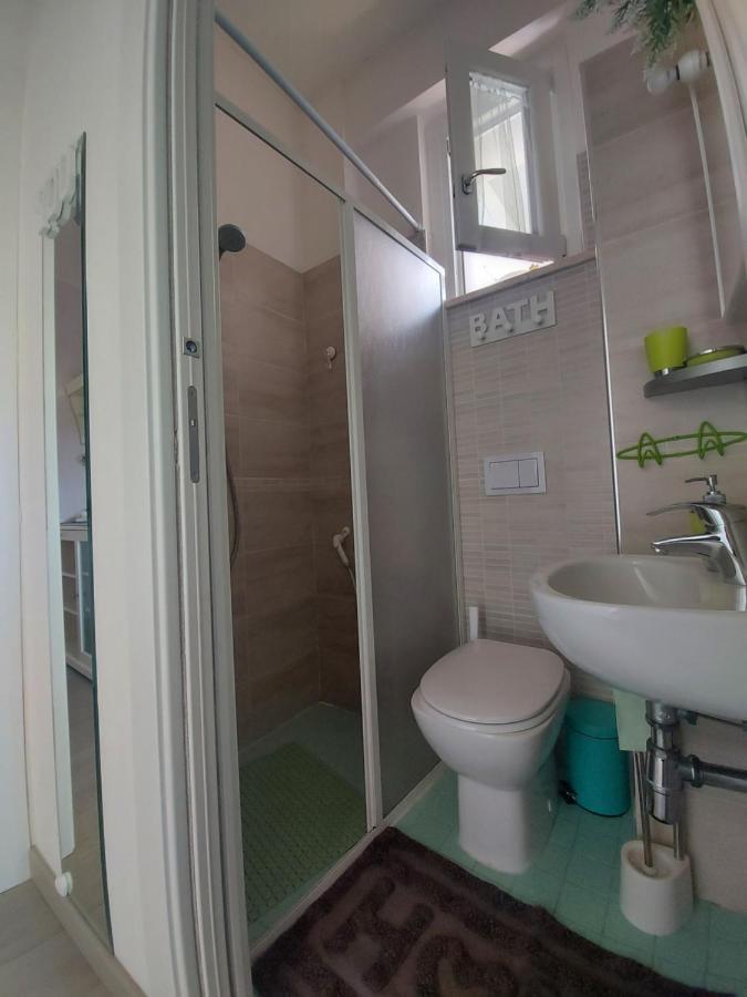 La Pineta - Delightful Small Apartment Near The City Center L'Aquila Bagian luar foto